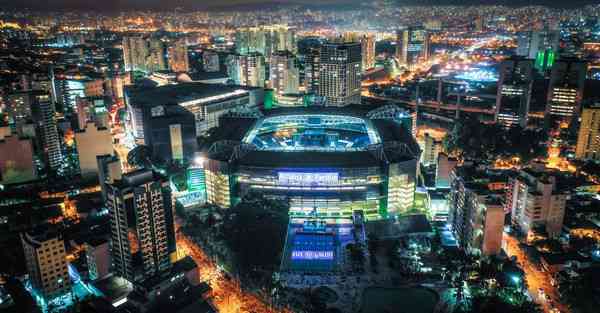 大数据包含设备数据的行业文章