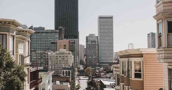 牧原智能化机器人：引领智能制造时代