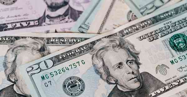 多功能便携式智能机器人