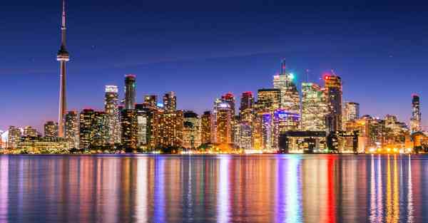 多功能便携式智能机器人