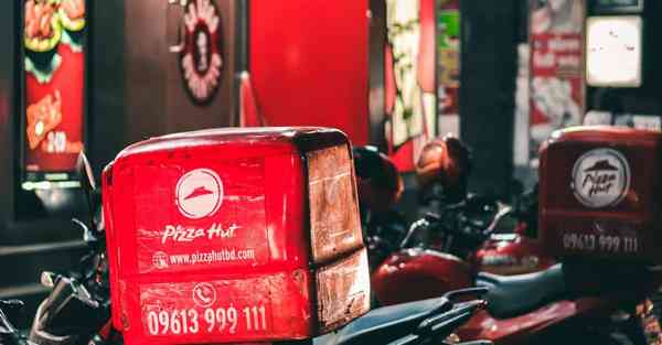 爱玩具的大成智能机器人