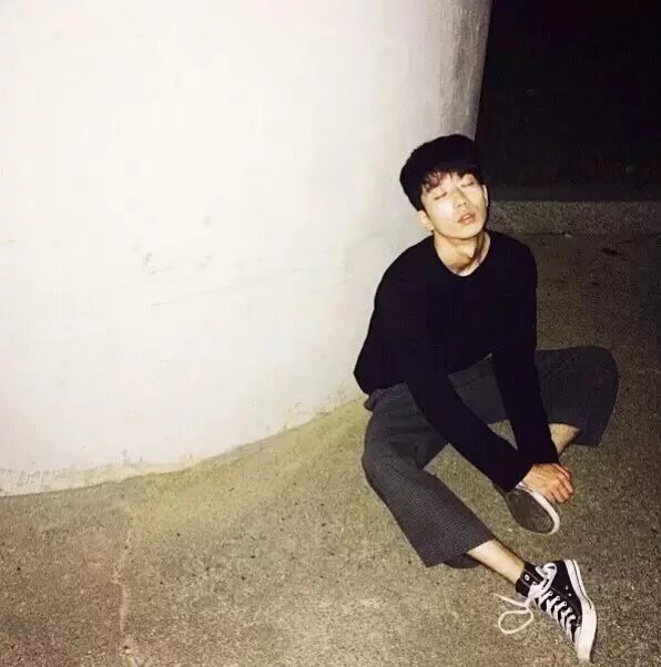 周仁玲菡