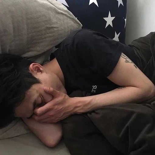 章伦娜柔