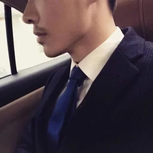 莘伊初宏