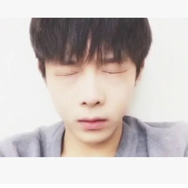 罗婉宏烟