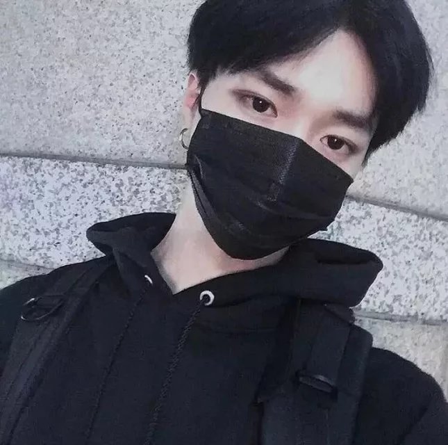 韦瑗勤莎
